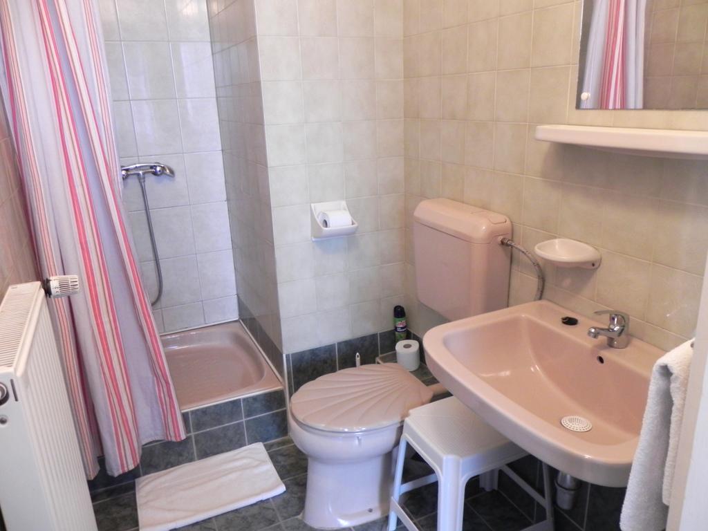 Monika Panzio Hotel Tata Buitenkant foto