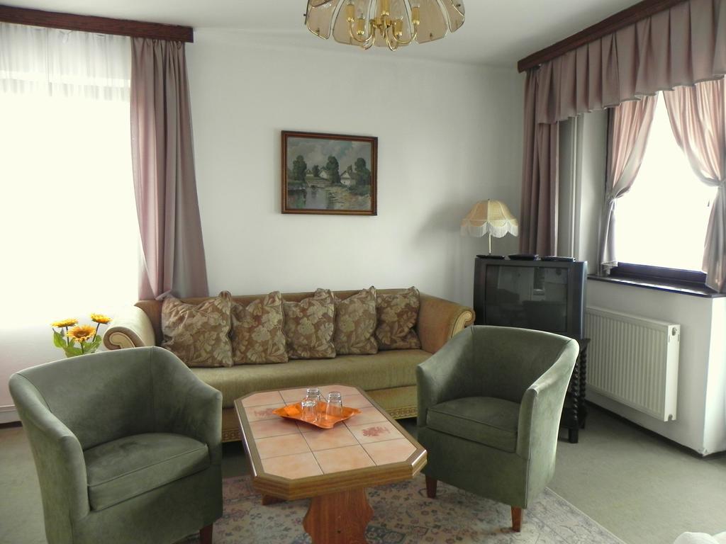 Monika Panzio Hotel Tata Buitenkant foto